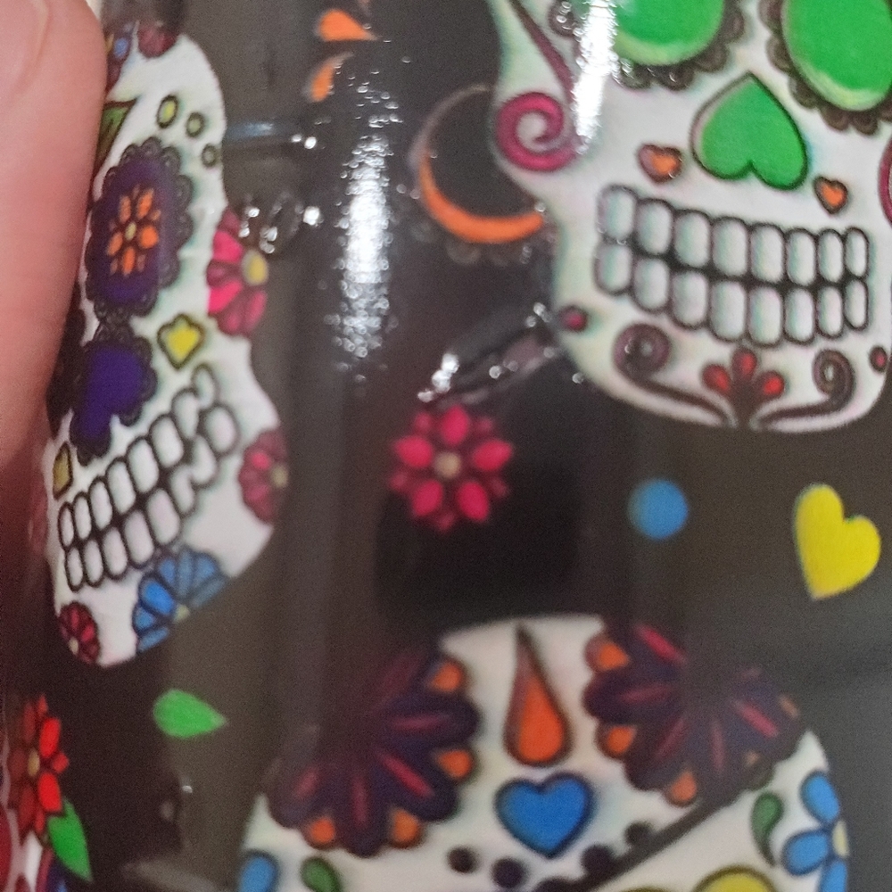 Skull print water bottle new - Picture 2 of 9